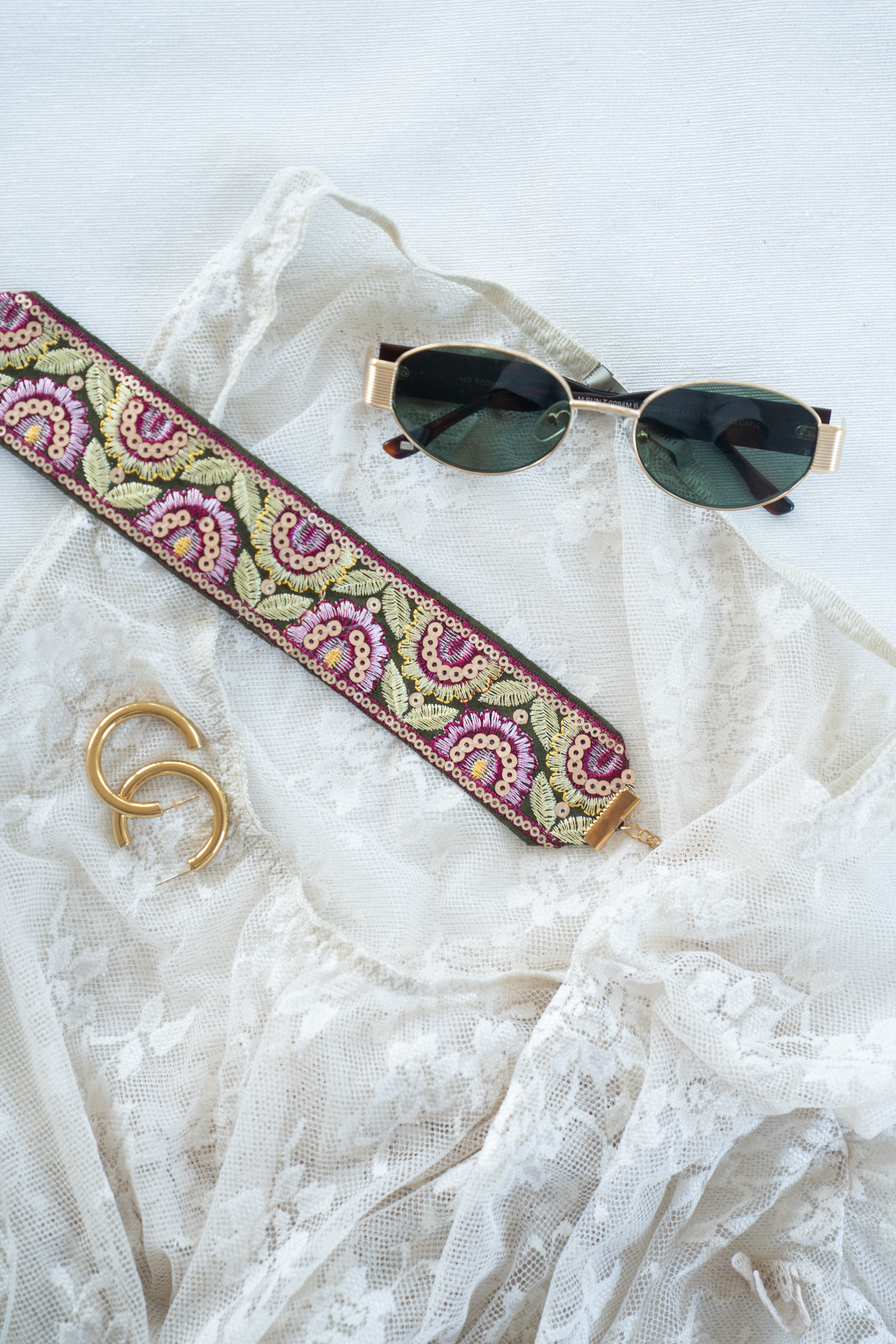 Oliva Choker